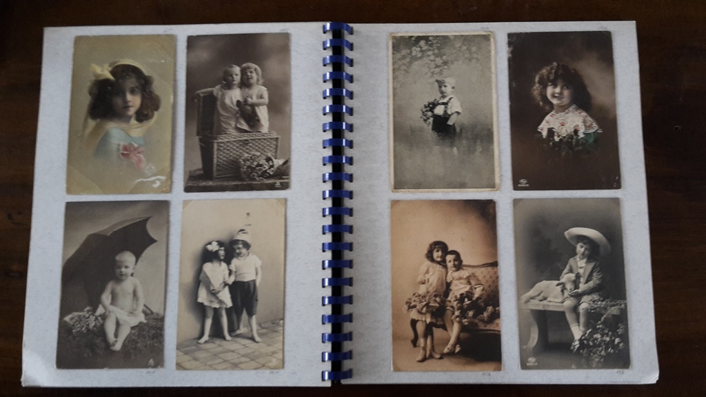 Album completi cartoline donne e bambini 1900 - 1930