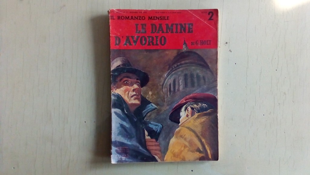 Il romanzo mensile/le damine d' avorio